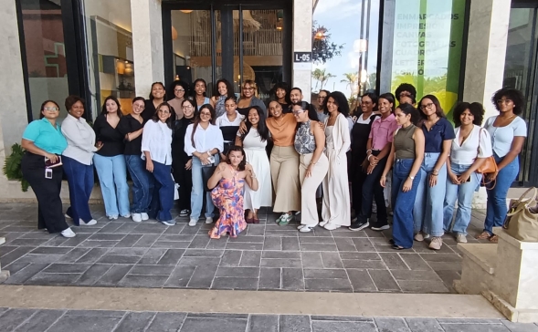 Foto visita estudiantes ucsd diseño (2)