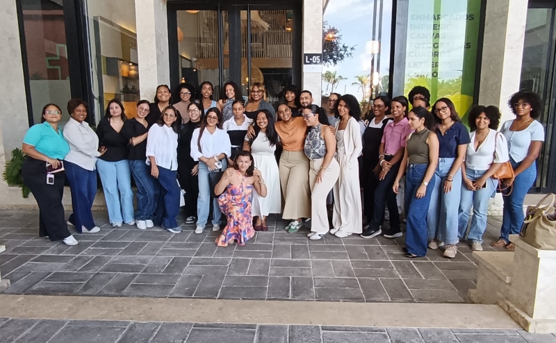 Foto visita estudiantes ucsd diseño (2)