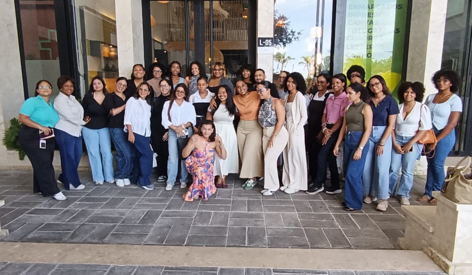 Foto visita estudiantes ucsd diseño (2)